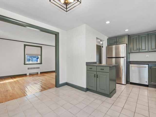 3 Helen Street, Waltham, MA 02452