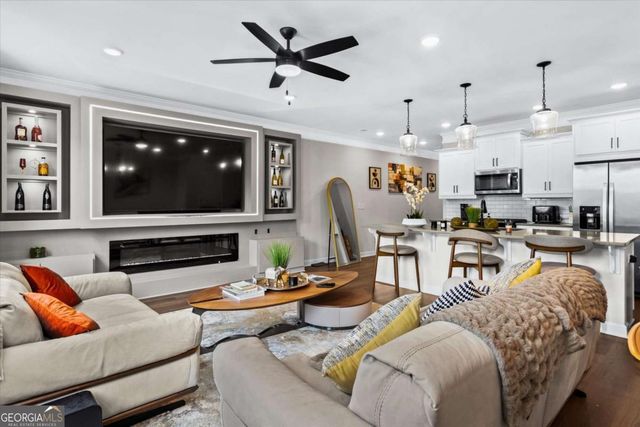 1124 Mornington Way, Marietta, GA 30008