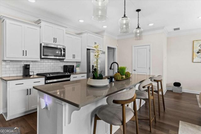 1124 Mornington Way, Marietta, GA 30008