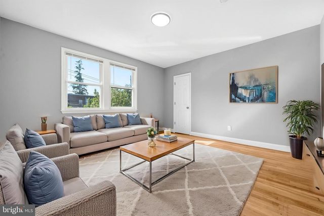2204 16TH ST SE, Washington, DC 20020