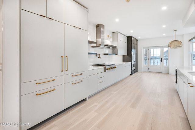 205 Edgemont Drive BUILDING, Loch Arbour Village, NJ 07711