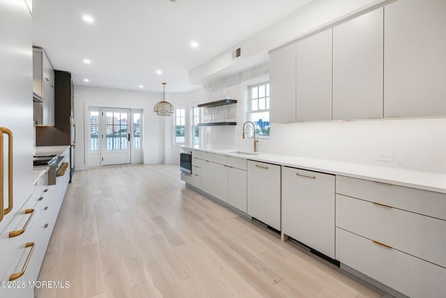 205 Edgemont Drive BUILDING, Loch Arbour Village, NJ 07711