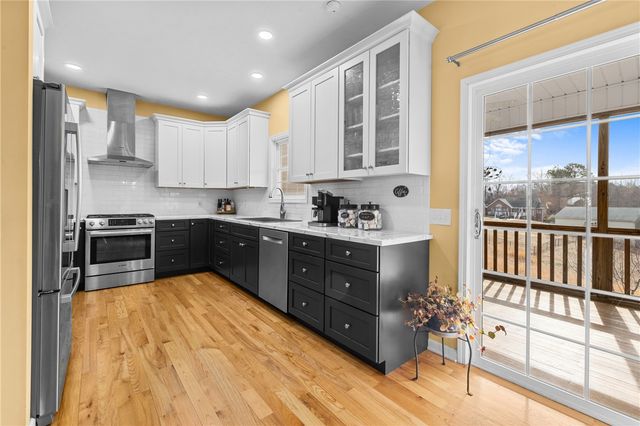 13009 Danube Circle, Seneca, SC 29672