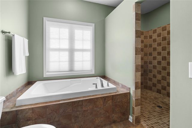 13009 Danube Circle, Seneca, SC 29672