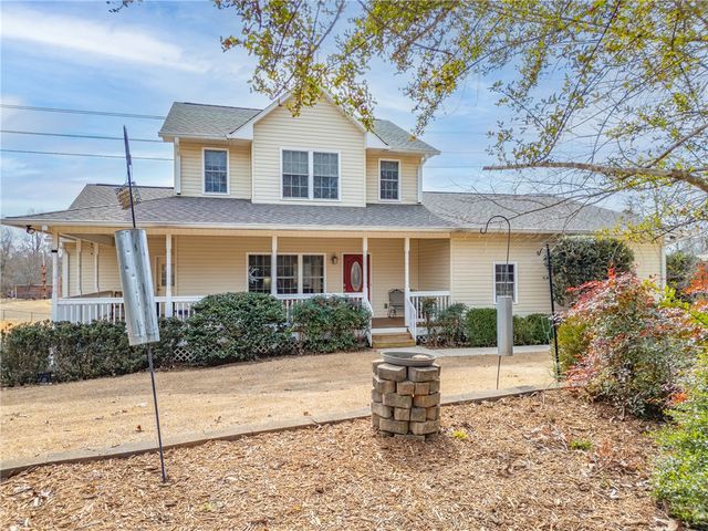 13009 Danube Circle, Seneca, SC 29672