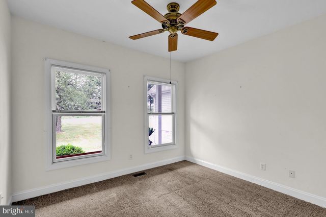 1479 SIEGFRIEDALE RD, Kutztown, PA 19530