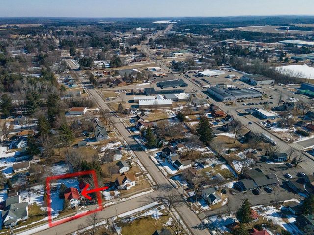 215 N OXFORD STREET, Wautoma, WI 54982