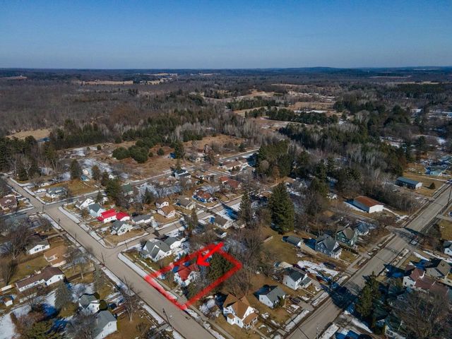 215 N OXFORD STREET, Wautoma, WI 54982
