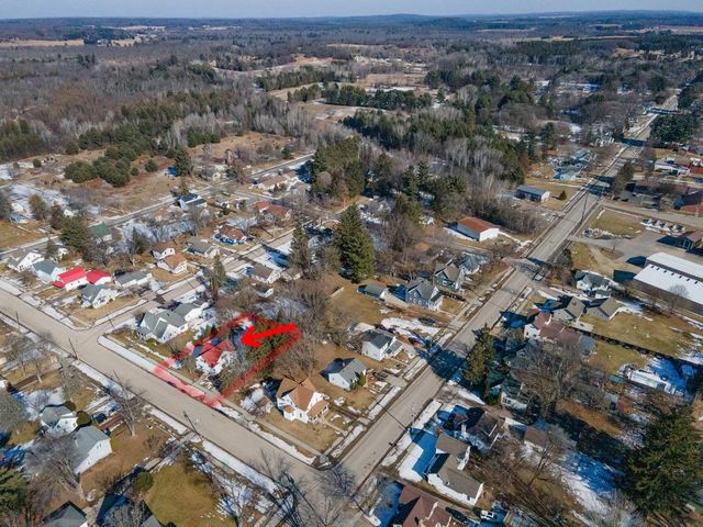 215 N OXFORD STREET, Wautoma, WI 54982