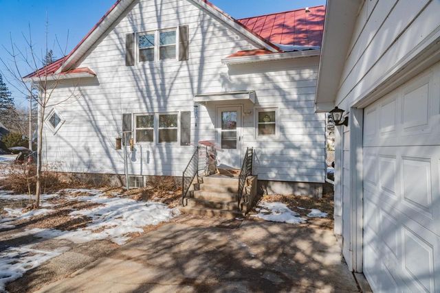 215 N OXFORD STREET, Wautoma, WI 54982