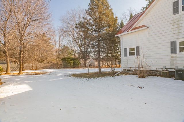 215 N OXFORD STREET, Wautoma, WI 54982