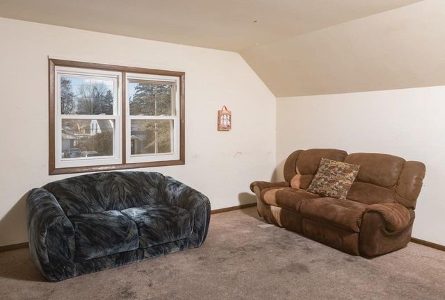 215 N OXFORD STREET, Wautoma, WI 54982
