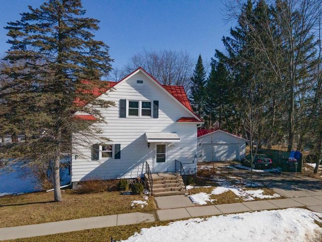 215 N OXFORD STREET, Wautoma, WI 54982