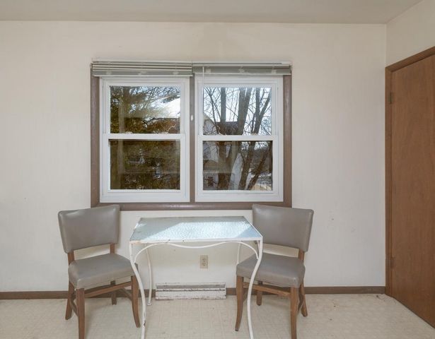 215 N OXFORD STREET, Wautoma, WI 54982