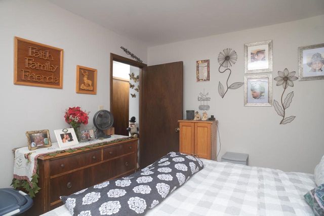 215 N OXFORD STREET, Wautoma, WI 54982
