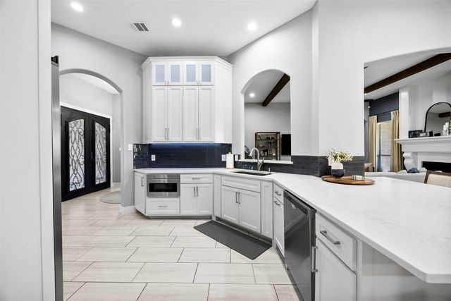 109 Aledo Pointe Drive, Aledo, TX 76008
