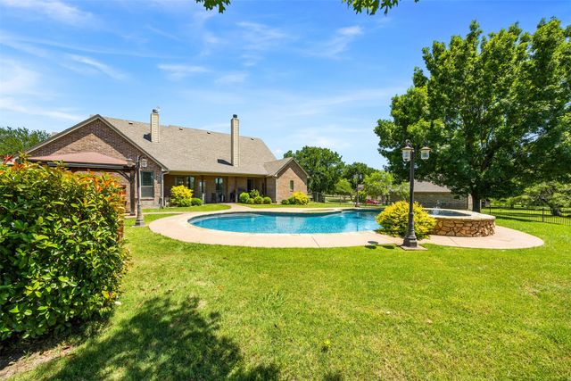 109 Aledo Pointe Drive, Aledo, TX 76008