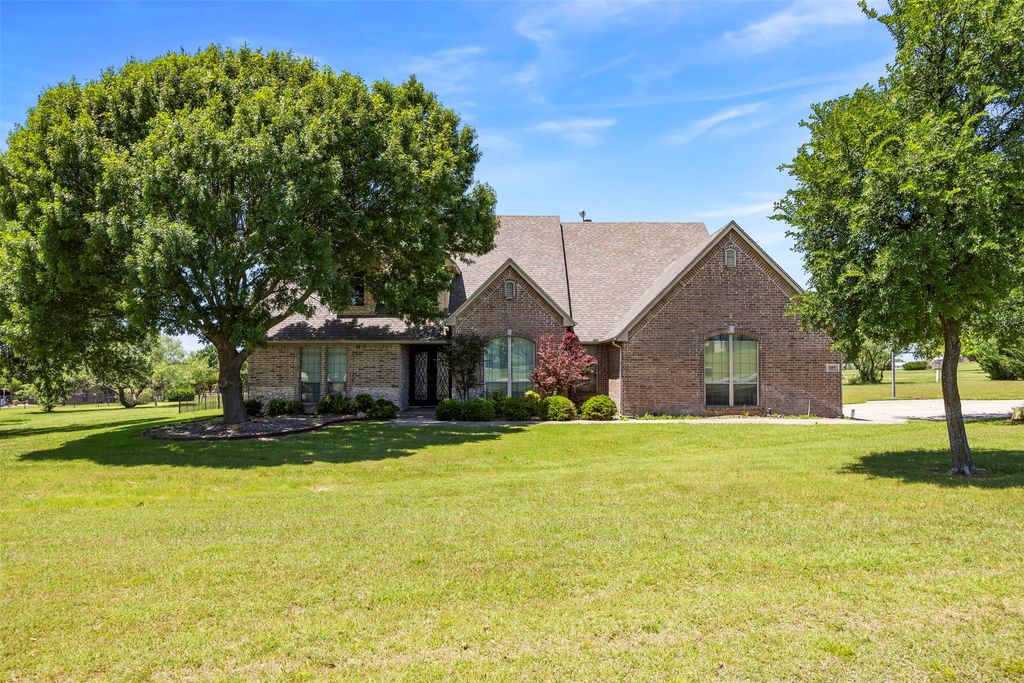 109 Aledo Pointe Drive, Aledo, TX 76008