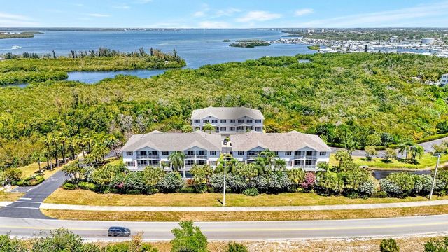 3607 10TH LN W, Palmetto, FL 34221