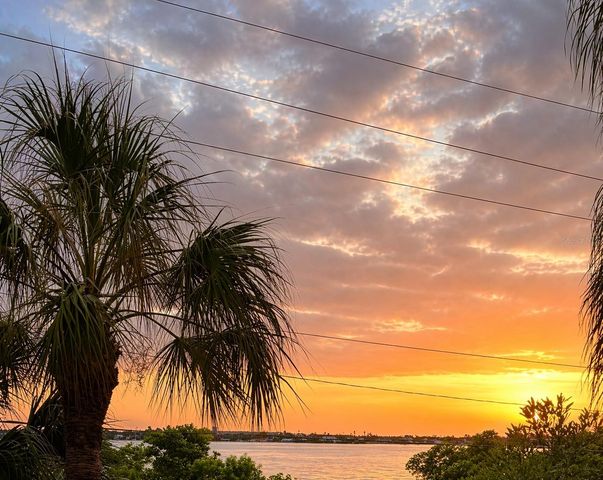 3607 10TH LN W, Palmetto, FL 34221