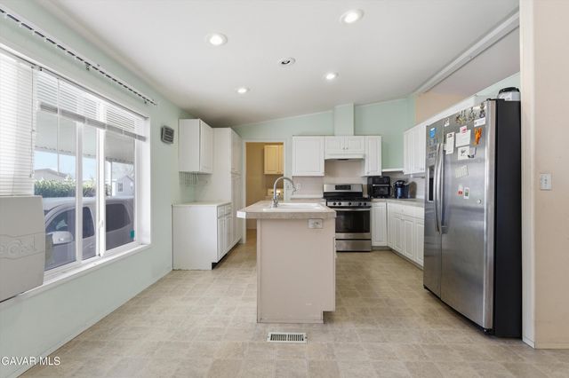 1900 Sandra Way 50, Rosamond, CA 93560