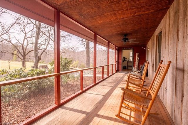 361 Settle Bridge Road, Reidsville, NC 27320