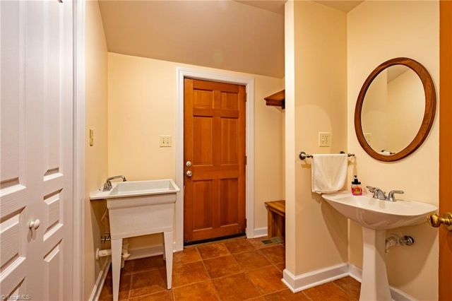 361 Settle Bridge Road, Reidsville, NC 27320