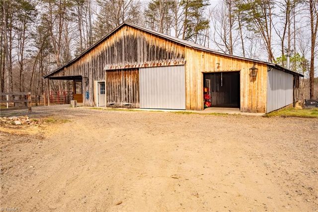 361 Settle Bridge Road, Reidsville, NC 27320