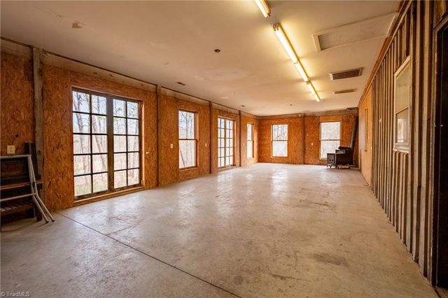361 Settle Bridge Road, Reidsville, NC 27320