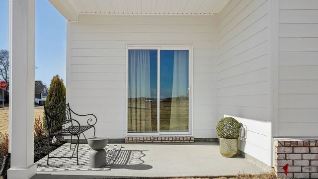 8937 Round Bale Avenue, Bowling Green, KY 42104