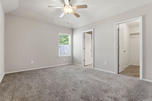 1129 Meadows Edge Drive, Alexander, AR 72002