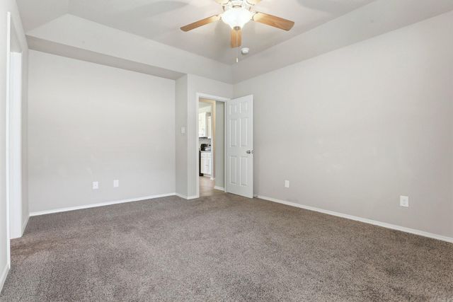 1129 Meadows Edge Drive, Alexander, AR 72002