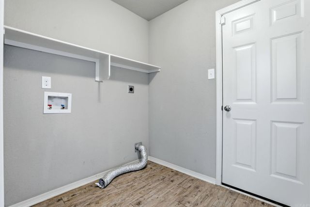 1129 Meadows Edge Drive, Alexander, AR 72002