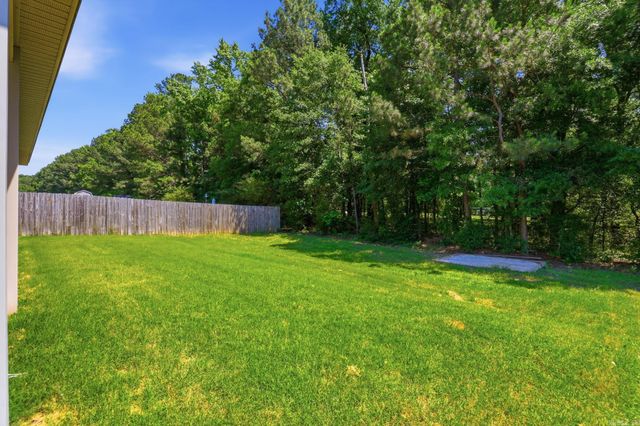 1129 Meadows Edge Drive, Alexander, AR 72002