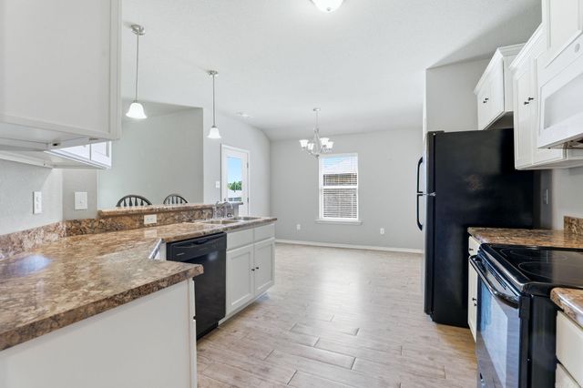 1129 Meadows Edge Drive, Alexander, AR 72002