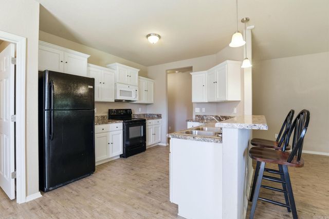 1129 Meadows Edge Drive, Alexander, AR 72002