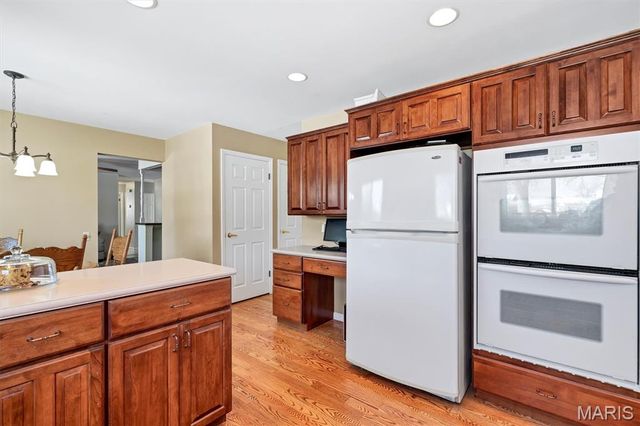 902 Rusticmanor Circle, Ballwin, MO 63011