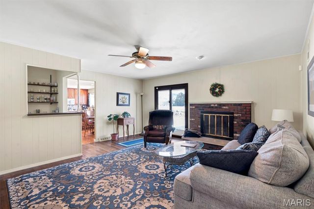 902 Rusticmanor Circle, Ballwin, MO 63011