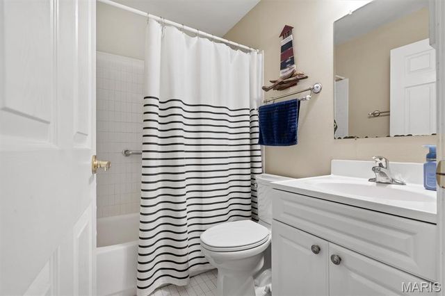 902 Rusticmanor Circle, Ballwin, MO 63011