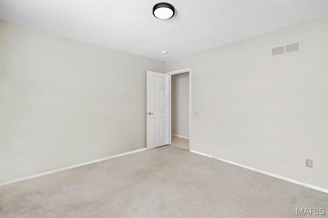 902 Rusticmanor Circle, Ballwin, MO 63011