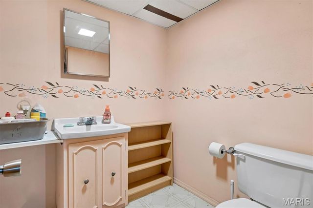 902 Rusticmanor Circle, Ballwin, MO 63011