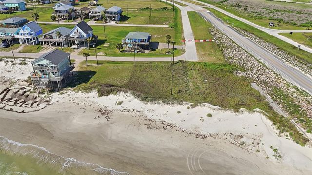 13238 Gulf Beach Dr, Freeport, TX 77541