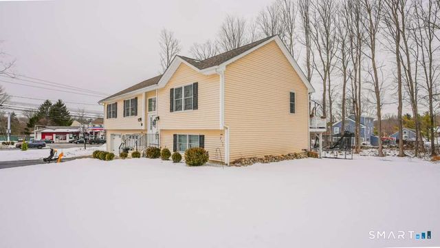 2 Kevin Drive, Danbury, CT 06811