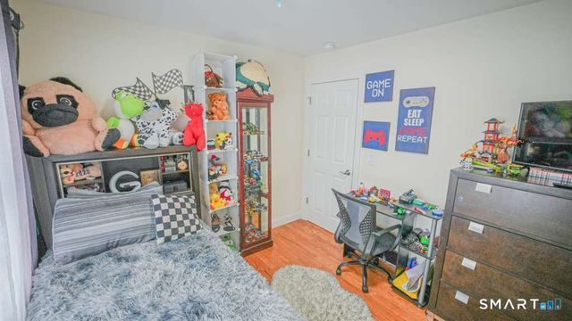 2 Kevin Drive, Danbury, CT 06811