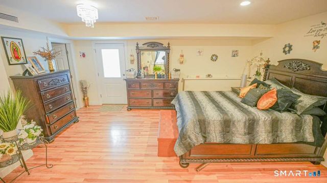 2 Kevin Drive, Danbury, CT 06811