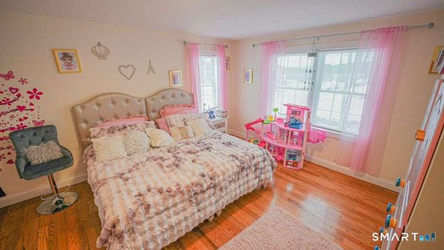 2 Kevin Drive, Danbury, CT 06811