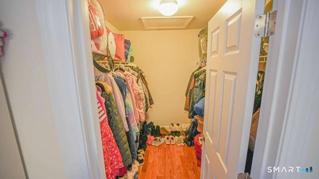 2 Kevin Drive, Danbury, CT 06811