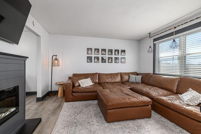 20940 Mclouth Road, Tonganoxie, KS 66086