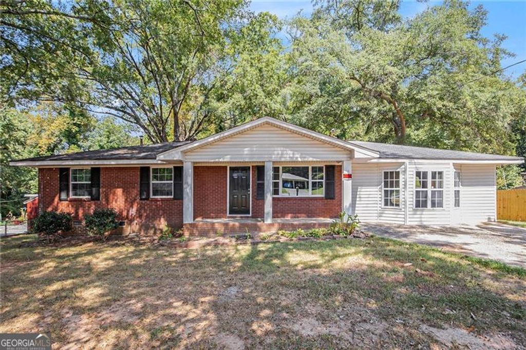 1132 Luther Drive SW, Mableton, GA 30126