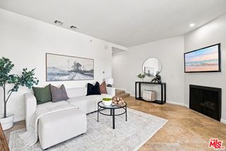 7320 Hawthorn Avenue 425, Los Angeles, CA 90046
